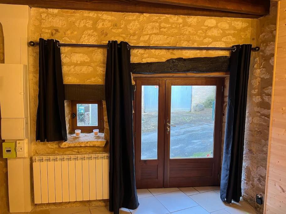 Le Chalet Saint-Pardoux-la-Rivière エクステリア 写真