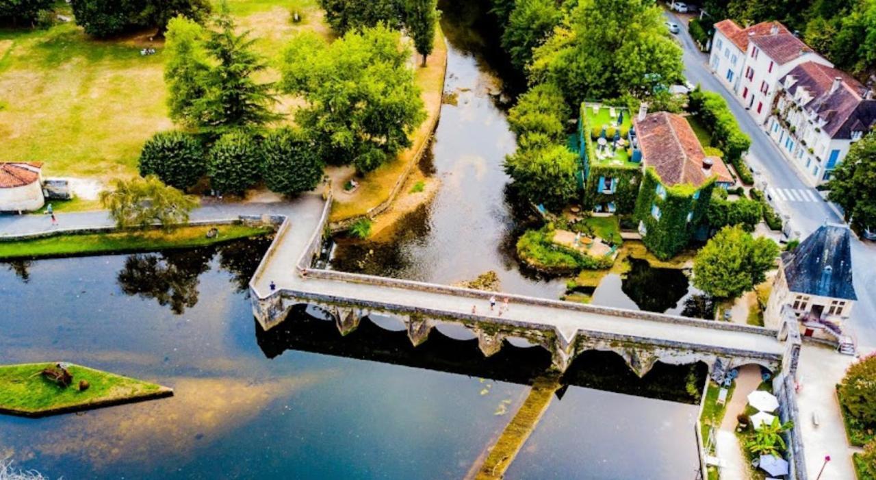 Le Chalet Saint-Pardoux-la-Rivière エクステリア 写真
