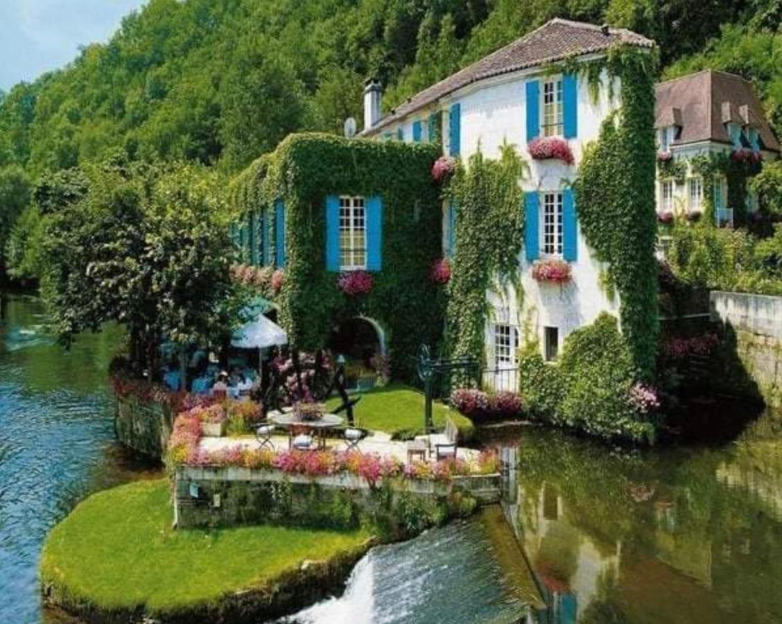Le Chalet Saint-Pardoux-la-Rivière エクステリア 写真