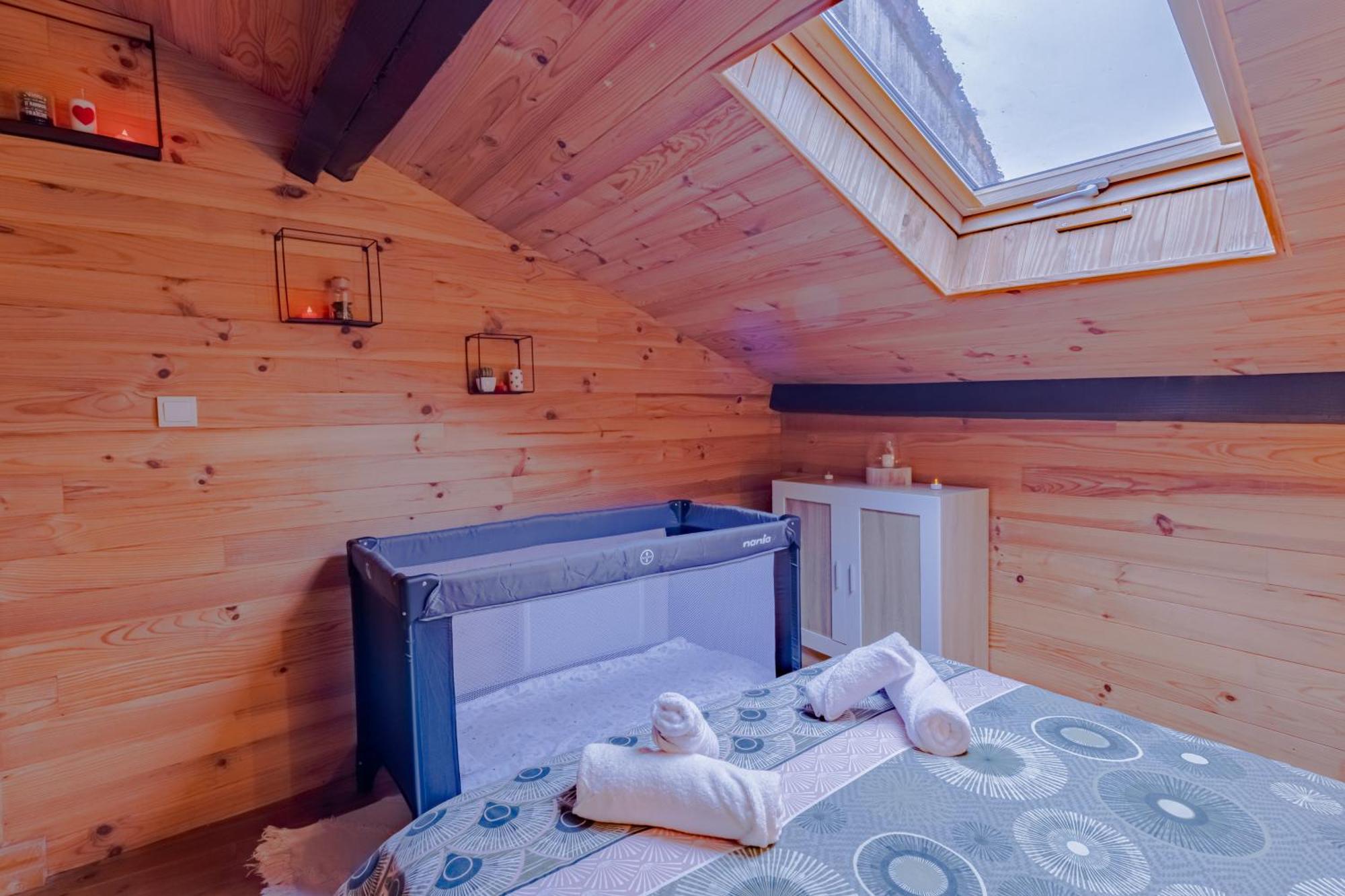 Le Chalet Saint-Pardoux-la-Rivière エクステリア 写真