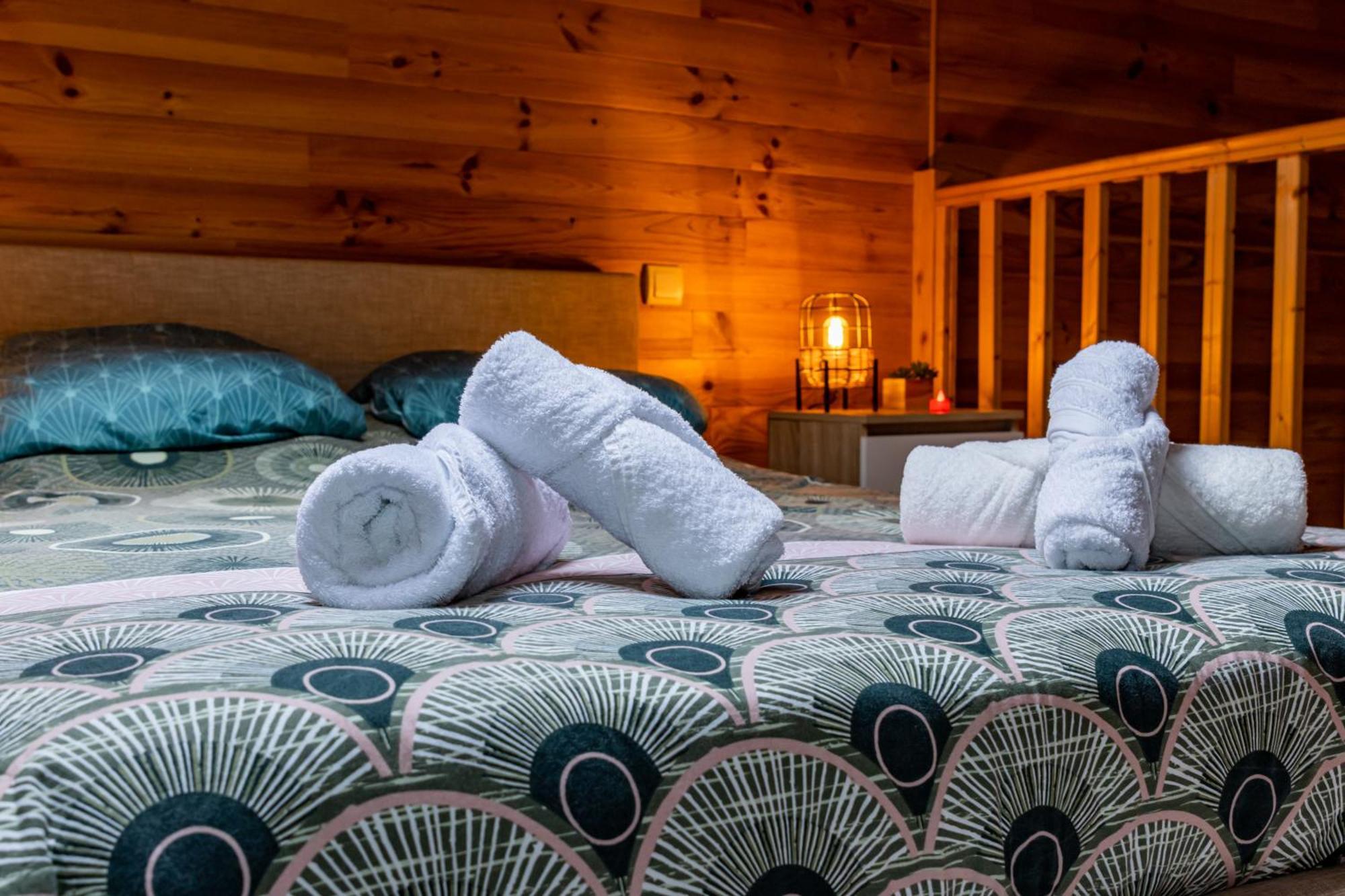 Le Chalet Saint-Pardoux-la-Rivière エクステリア 写真