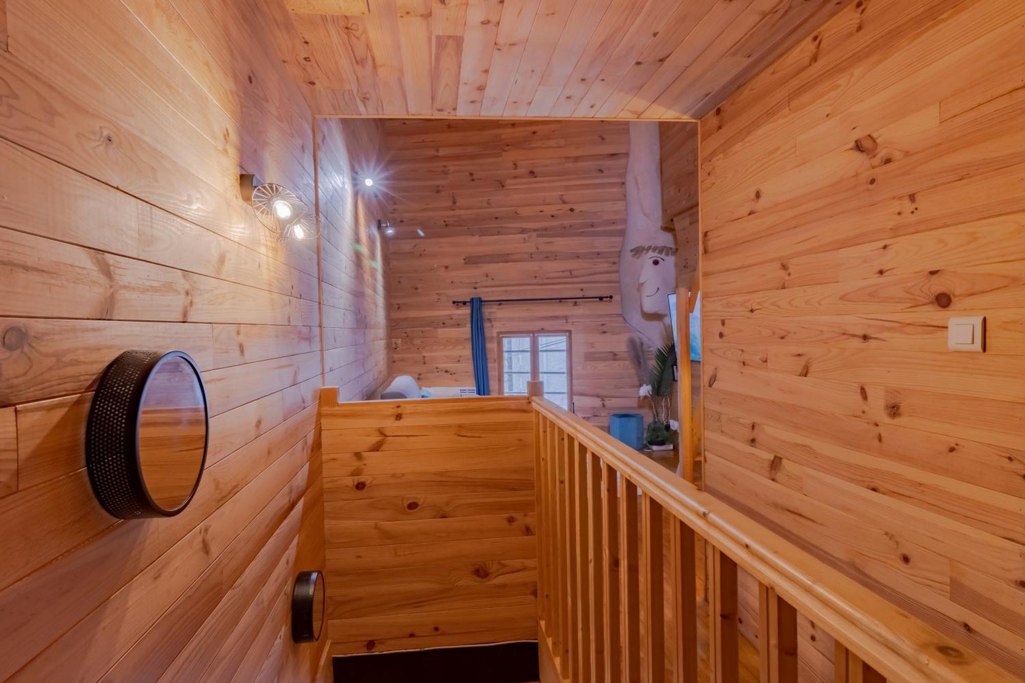 Le Chalet Saint-Pardoux-la-Rivière エクステリア 写真